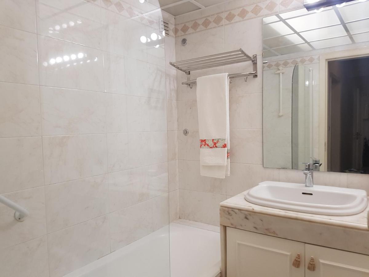 Apartamento Espaçoso Apartamento Junto Ao Metro Lisboa