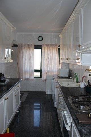 Apartamento Espaçoso Apartamento Junto Ao Metro